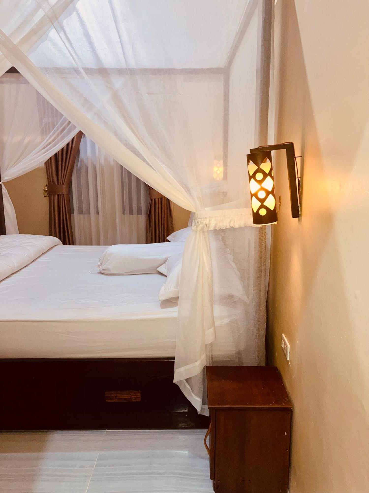 R5 Keramba Inn Букит Лаванг Екстериор снимка